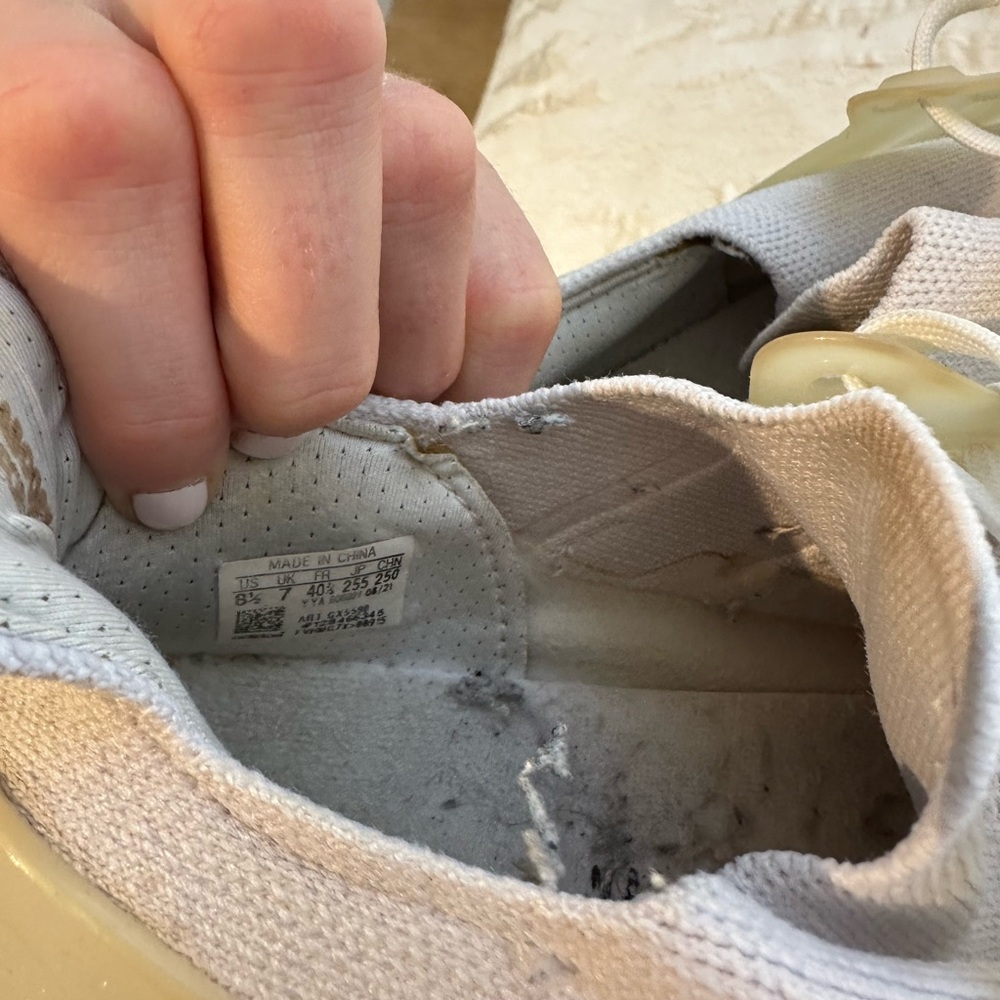 Adidas White and Cream Sneakers - Picture 4 of 5